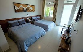 La nha Homestay